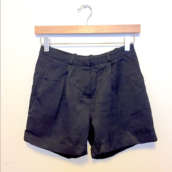 Woven black shorts - Picture 2 of 2